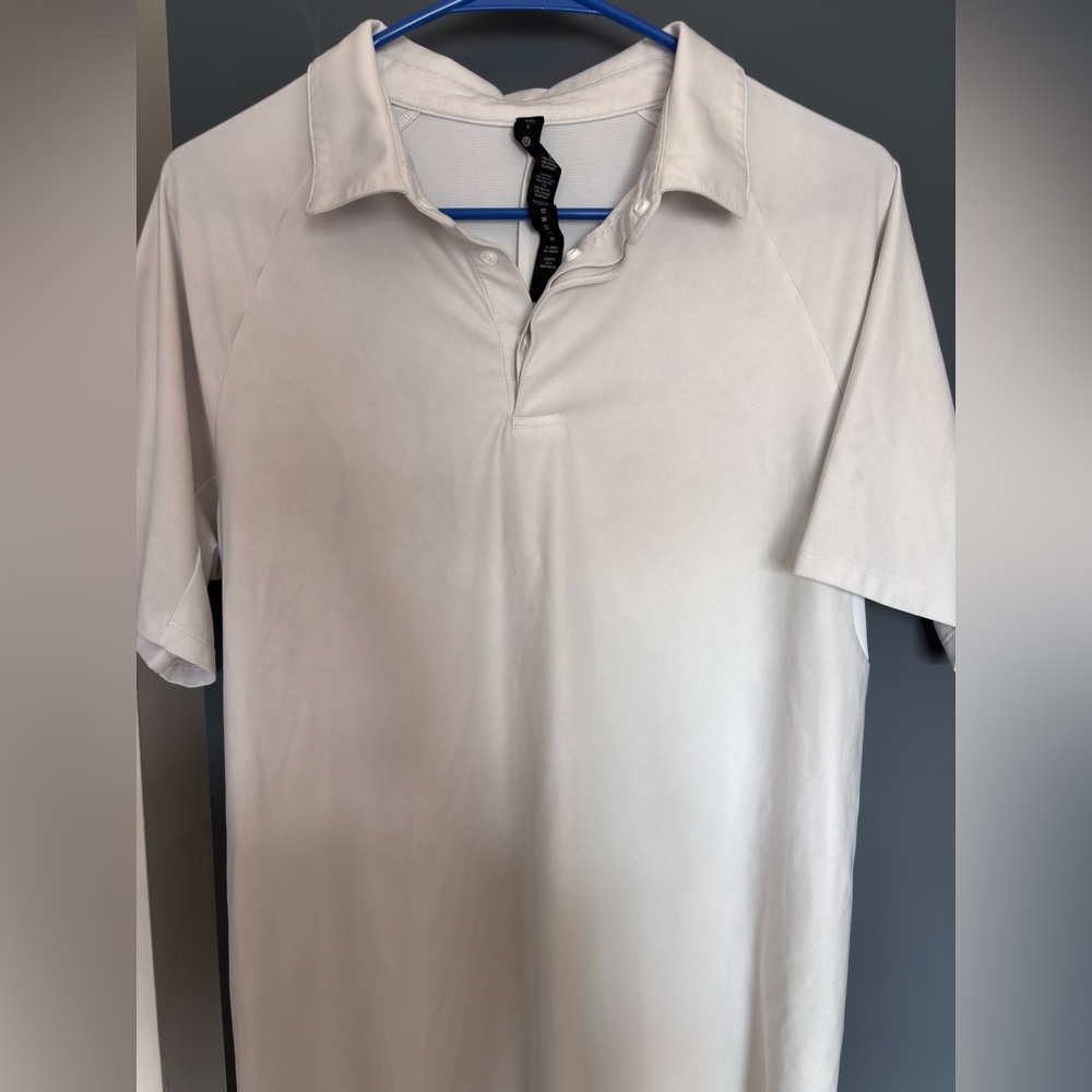 Men’s Lululemon polo